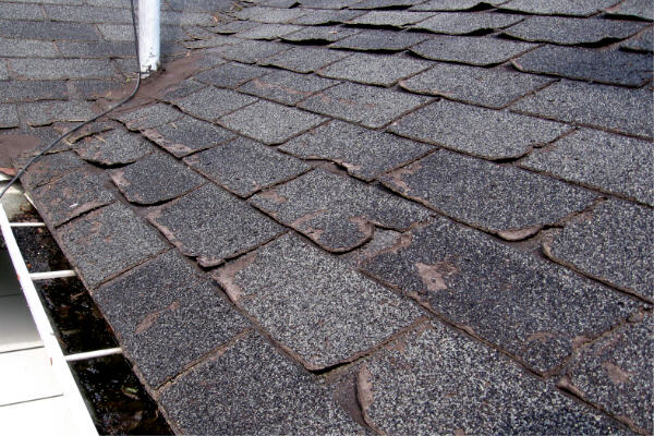 Repair Or Replace? Evaluate Your Roof For The Summer Season